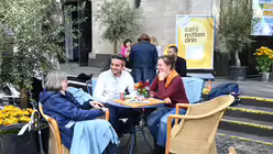 Die Glaubenswoche bietet auch die Chance, mit zuf&auml;lligen Passanten in Kontakt zu kommen. / &copy; Beatrice Tomasetti (DR)