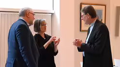 Gespr&auml;che am Rande / &copy; Beatrice Tomasetti (DR)