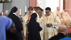 Pontifikalamt mit Kardinal Woelki in Euskirchen / &copy; Beatrice Tomasetti (DR)