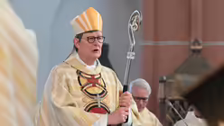 Pontifikalamt mit Kardinal Woelki in Euskirchen / &copy; Beatrice Tomasetti (DR)