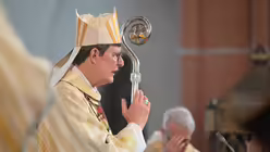 Pontifikalamt mit Kardinal Woelki in Euskirchen / &copy; Beatrice Tomasetti (DR)