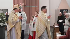 Pontifikalamt mit Kardinal Woelki in Euskirchen / &copy; Beatrice Tomasetti (DR)