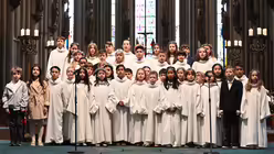 Hochamt mit Erstkommunionfeier der K&ouml;lner Domsingschule / &copy; Beatrice Tomasetti (DR)