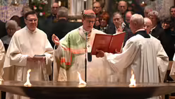 Altarweihe in St. Laurentius, Bergisch Gladbach, mit Rainer Maria Kardinal Woelki / &copy; Beatrice Tomasetti (DR)