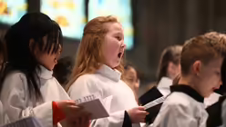 M&auml;dchenchor am K&ouml;lner Dom / &copy; Beatrice Tomasetti (DR)