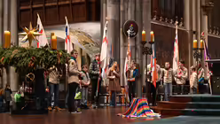 Friedenslicht von Bethlehem im Kölner Dom / © Beatrice Tomasetti (DR)