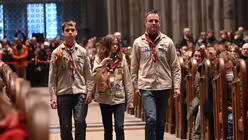 Friedenslicht von Bethlehem im Kölner Dom / © Beatrice Tomasetti (DR)