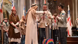 Friedenslicht von Bethlehem im Kölner Dom / © Beatrice Tomasetti (DR)