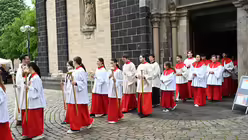 Mit Gottesdienst und Schreinprozession durch die Stadt endet Neusser Quirinus-Oktav / &copy; Beatrice Tomasetti (DR)