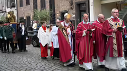 Mit Gottesdienst und Schreinprozession durch die Stadt endet Neusser Quirinus-Oktav / &copy; Beatrice Tomasetti (DR)