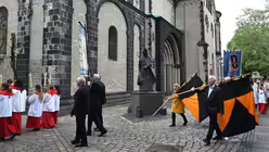 Mit Gottesdienst und Schreinprozession durch die Stadt endet Neusser Quirinus-Oktav / &copy; Beatrice Tomasetti (DR)