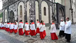 Mit Gottesdienst und Schreinprozession durch die Stadt endet Neusser Quirinus-Oktav / &copy; Beatrice Tomasetti (DR)