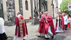 Mit Gottesdienst und Schreinprozession durch die Stadt endet Neusser Quirinus-Oktav / &copy; Beatrice Tomasetti (DR)