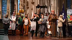 Friedenslicht von Bethlehem im Kölner Dom / © Beatrice Tomasetti (DR)