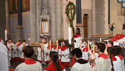 Mit Gottesdienst und Schreinprozession durch die Stadt endet Neusser Quirinus-Oktav / &copy; Beatrice Tomasetti (DR)