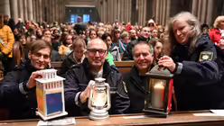 Friedenslicht von Bethlehem im Kölner Dom / © Beatrice Tomasetti (DR)