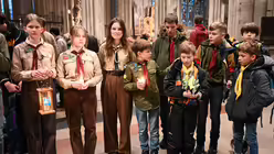 Friedenslicht von Bethlehem im Kölner Dom / © Beatrice Tomasetti (DR)