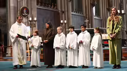 Hochamt mit Erstkommunionfeier der K&ouml;lner Domsingschule / &copy; Beatrice Tomasetti (DR)