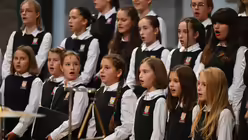 Die S&auml;ngerinnen des M&auml;dchenchores am Dom zu Speyer. / &copy; Beatrice Tomasetti (DR)