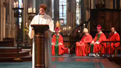 Pontifikalamt am Pfingstmontag im K&ouml;lner Dom / &copy; Beatrice Tomasetti (DR)