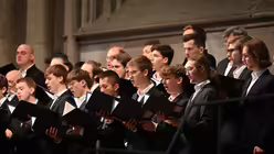 Pontifikalamt am Pfingstmontag im K&ouml;lner Dom / &copy; Beatrice Tomasetti (DR)