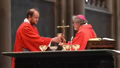 Pontifikalamt am Pfingstmontag im K&ouml;lner Dom / &copy; Beatrice Tomasetti (DR)