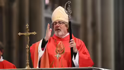 Pontifikalamt am Pfingstmontag im K&ouml;lner Dom / &copy; Beatrice Tomasetti (DR)