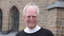 Pfarrer Christoph Bersch hat in der Kupfergasse seine geistliche Berufung erlebt / &copy; Beatrice Tomasetti (DR)