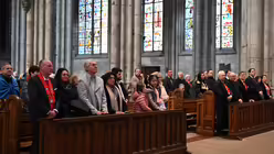 Friedensgebet im K&ouml;lner Dom / &copy; Beatrice Tomasetti (DR)