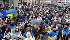 Kundgebung für die Ukraine am Kölner Dom