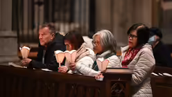 Rosenkranzandacht und Festmesse des Deutschen Lourdes Vereins / © Beatrice Tomasetti (DR)