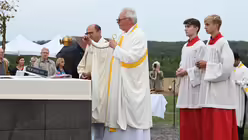 Altarinzens beim Erinnerungs-Gottesdienst auf dem Papsthügel / © Beatrice Tomasetti (DR)
