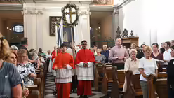 Feierlicher Einzug zur Abschlussmesse / © Beatrice Tomasetti (DR)