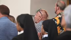 Die Liturgie in der Kupfergasse spricht sehr unterschiedliche Menschen an / © Beatrice Tomasetti (DR)