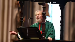 Weihbischof Rolf Steinh&auml;user predigt im K&ouml;lner Dom / &copy; Beatrice Tomasetti (DR)
