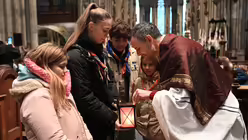 Aussendungsfeier Friedenslicht 2025 / © Beatrice Tomasetti (DR)