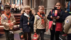 Aussendungsfeier Friedenslicht 2025 / © Beatrice Tomasetti (DR)