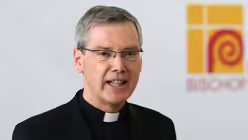 Bischof Heiner Wilmer / &copy; Daniel L&ouml;b (dpa)