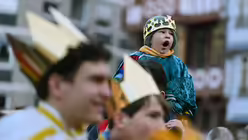 Er&ouml;ffnung 65. Aktion Dreik&ouml;nigssingen in Frankfurt (dpa)