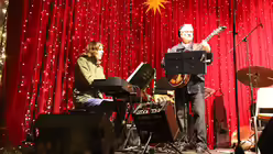 DOMRADIO.DE-Bigband auf dem Weihnachtsmarkt am K&ouml;lner Dom / &copy; Sonja Geus (DR)