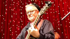 DOMRADIO.DE-Bigband auf dem Weihnachtsmarkt am K&ouml;lner Dom / &copy; Sonja Geus (DR)