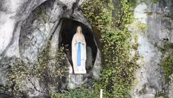 Die Grotte von Massabielle in Lourdes / © Joachim Heinz (KNA)