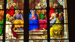 Darstellung der Gottesmutter und den Aposteln im Kölner Dom (DR)