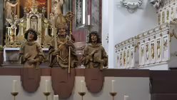 Die Heiligen Kilian, Kolonat and Totnan im Neumünster in Würzburg.  / © Oliver Kelch (DR)