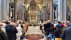  Pontifikalamt zur Eröffnung der Internationalen Romwallfahrt in der Lateranbasilika. / © Moritz Mayer (DR)