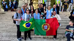 Lichterprozession durch die Vatikanischen G&auml;rten / &copy; Moritz Mayer (DR)