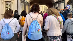 Lichterprozession durch die Vatikanischen G&auml;rten / &copy; Moritz Mayer (DR)