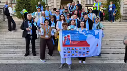 Lichterprozession durch die Vatikanischen Gärten / © Moritz Mayer (DR)