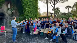 Lichterprozession durch die Vatikanischen G&auml;rten / &copy; Moritz Mayer (DR)