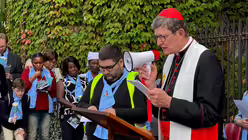 Lichterprozession durch die Vatikanischen G&auml;rten / &copy; Moritz Mayer (DR)